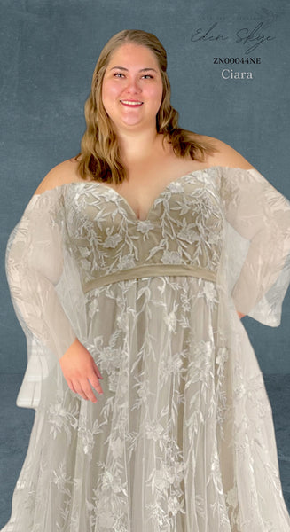 Ciara - Boho A-Line Wedding Dress Women's, Plus-Size, Petite Tall –  URBBridal